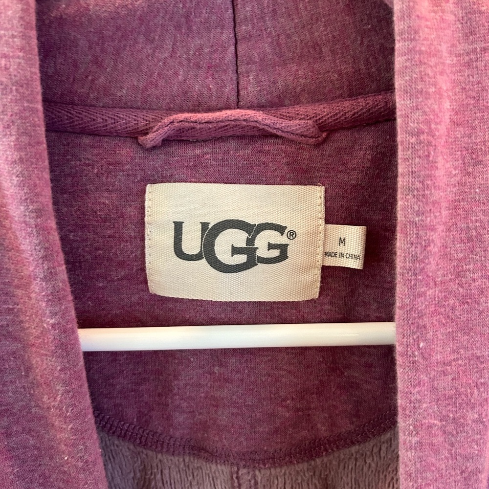 UGG Robe - Picture 2 of 2